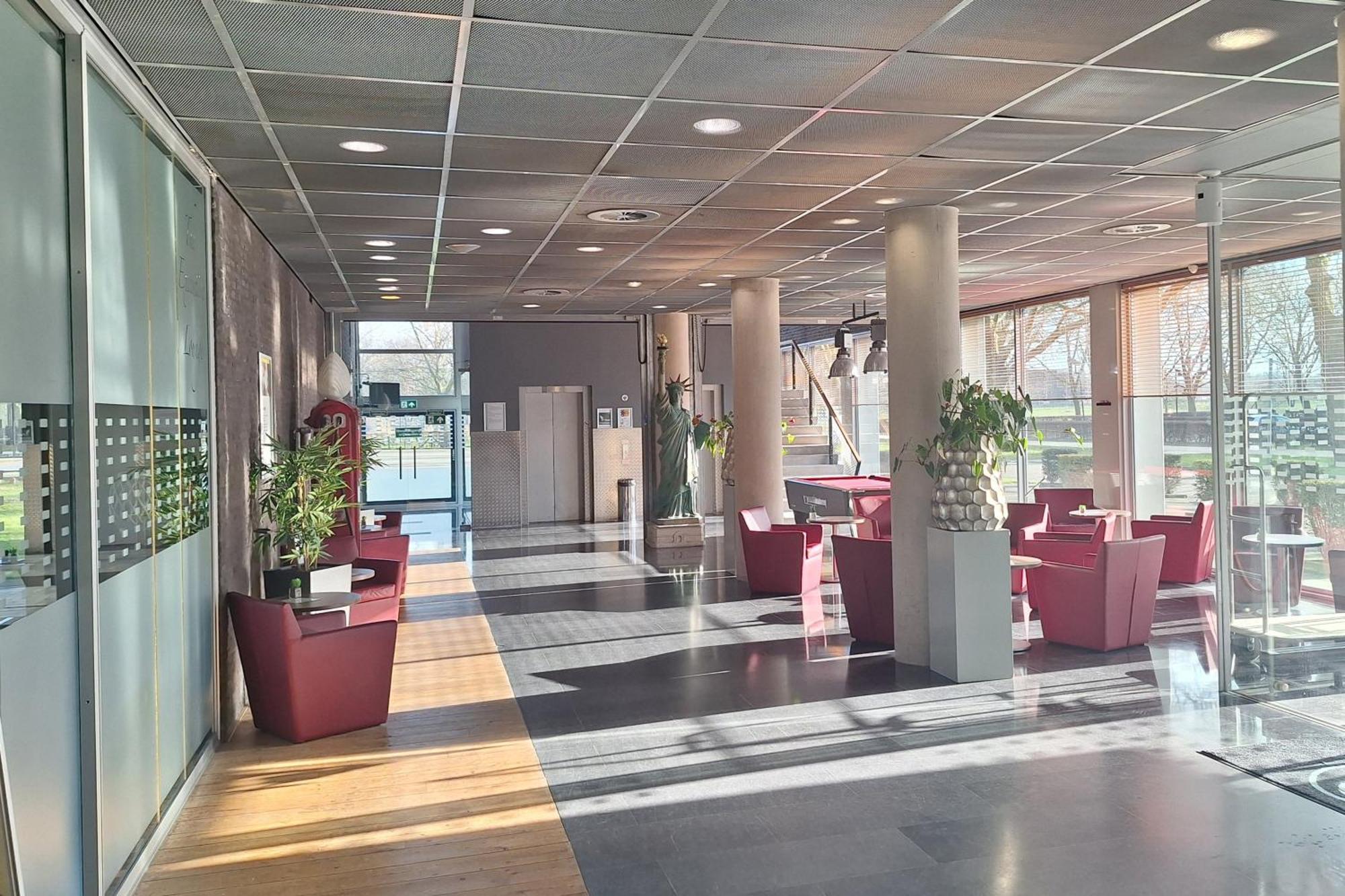 Select Hotel 4*