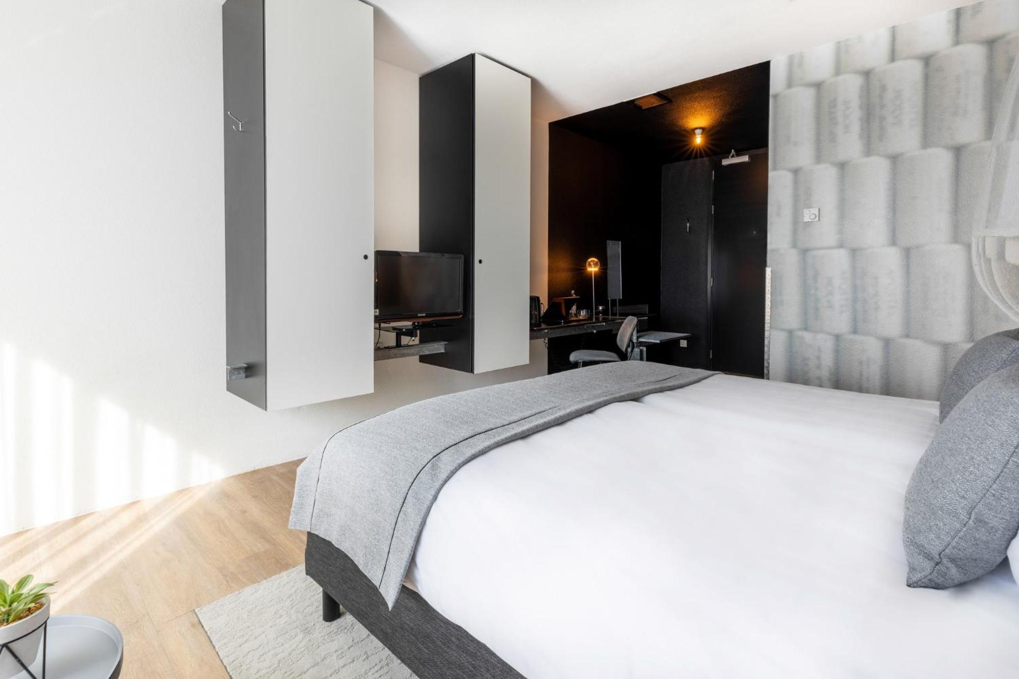 Select Hotel 4*